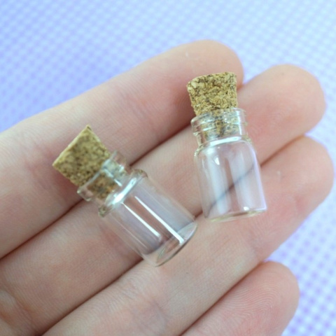 MINI BUTELECZKA SZKLANA 18x10x6,25mm MINI BUTELECZKA SZKLANA 18x10x6,25mm