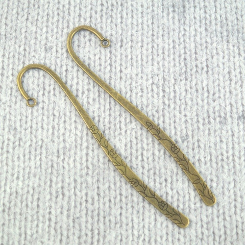 ZAKŁADKI DO KSIĄŻEK STARE ZŁOTO TULIPANY 115 mm ZAKŁADKI DO KSIĄŻEK STARE ZŁOTO TULIPANY 115 mm