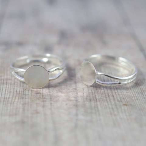 BAZA PIERŚCIONKA MAŁA TARCZA SREBRNA 8 mm. BAZA PIERŚCIONKA MAŁA TARCZA SREBRNA 8 mm.