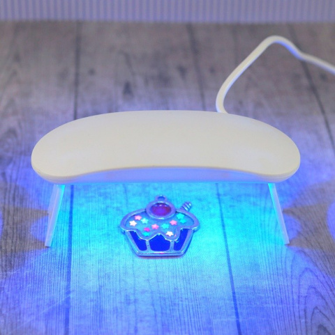 LAMPA MINI UV DO UTWARDZANIA ŻYWICY BIAŁA LAMPA MINI UV DO UTWARDZANIA ŻYWICY BIAŁA