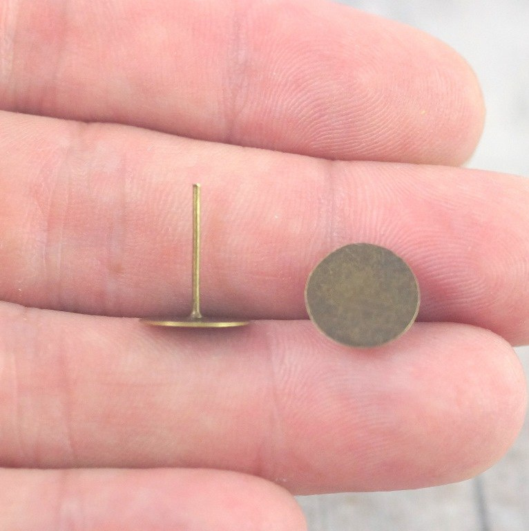 SZTYFTY PŁASKIE STARE ZŁOTO 10 mm 10szt. SZTYFTY PŁASKIE STARE ZŁOTO 10 mm 10szt.