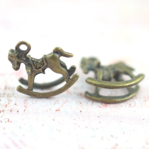 ZAWIESZKA K0NIK NA BIEGUNACH