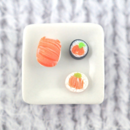 MINI KWADRATOWY TALERZYK sushi