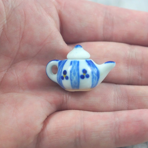 MINI DZBANUSZEK Z FILIŻANKĄ +TALERZYK MALOWANY MINI DZBANUSZEK Z FILIŻANKĄ +TALERZYK MALOWANY